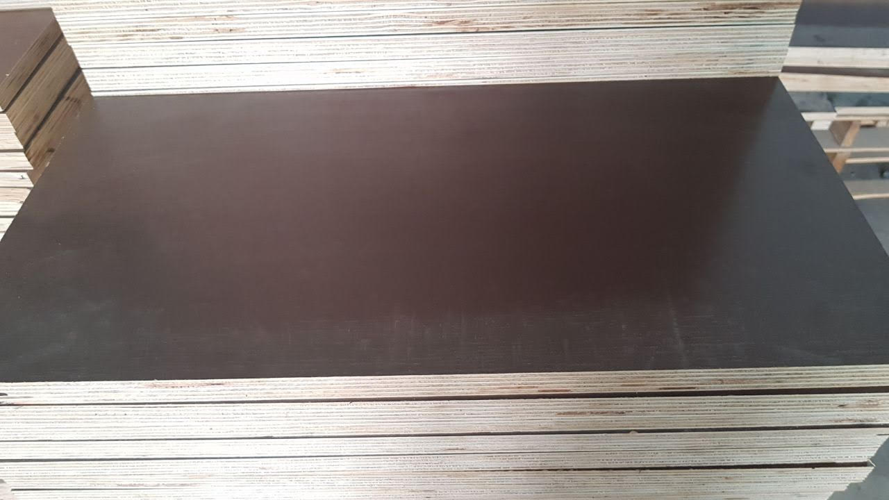 Fabricacao-de-compensado-plastificado